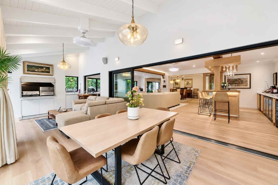 6 Bedroom Property for Sale in Hermanus Heights Western Cape